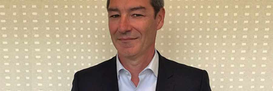 Francis Roche, directeur commercial Francis Roche, directeur commercial