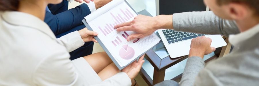 Analyzing Statistical Data with Colleagues Analyzing Statistical Data with Colleagues